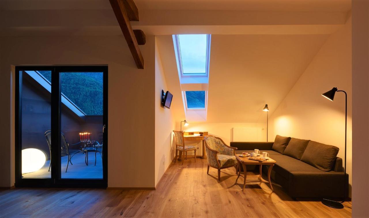 Historic Guesthouse Bircher B&B Apartments Near Sterzing Campo di Trens Eksteriør bilde