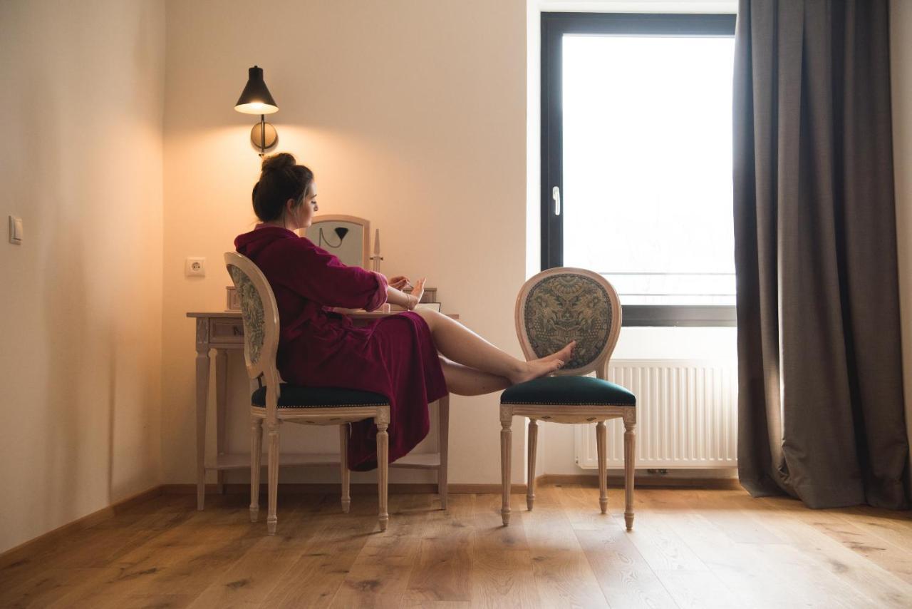 Historic Guesthouse Bircher B&B Apartments Near Sterzing Campo di Trens Eksteriør bilde
