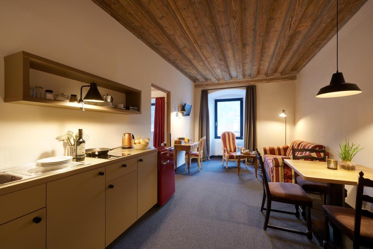 Historic Guesthouse Bircher B&B Apartments Near Sterzing Campo di Trens Eksteriør bilde
