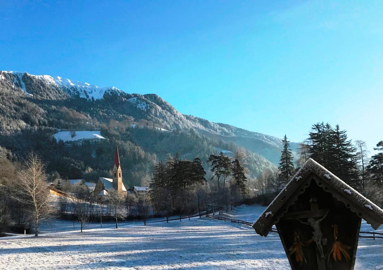 Historic Guesthouse Bircher B&B Apartments Near Sterzing Campo di Trens Eksteriør bilde